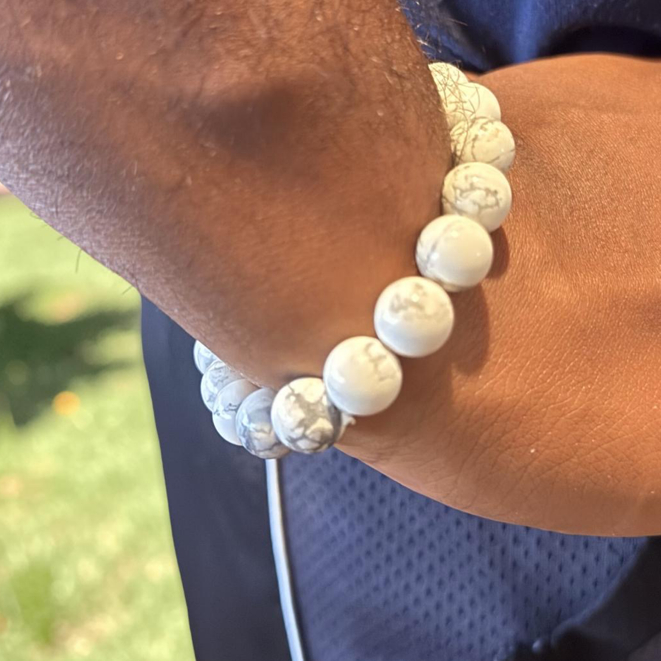 White Howlite Bracelet – Calm & Rest (10mm)